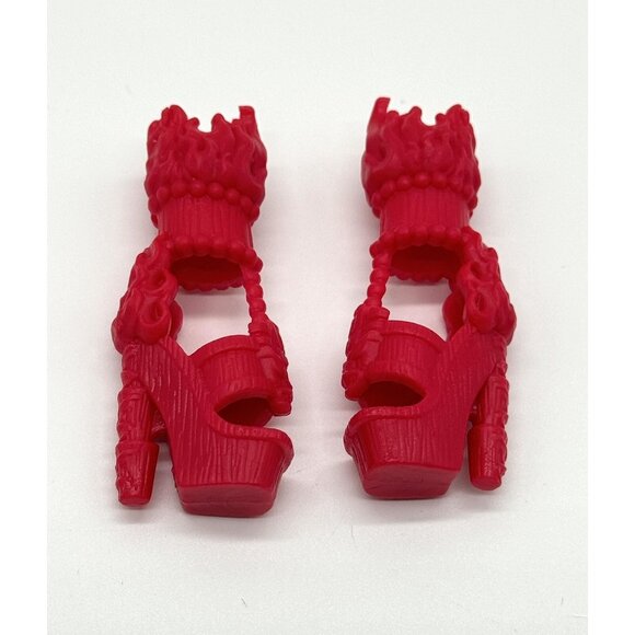 Monster High Doll Jinafire Long Ghouls Getaway Red High Heel Flame Shoes - Picture 2 of 3